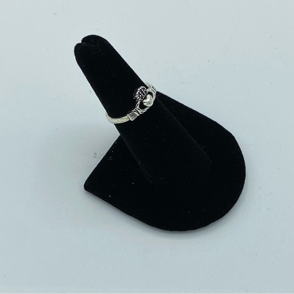 Silver Buffy The Vampire Slayer Irish Claddagh Loyalty Love Ring - Picture 4 of 7